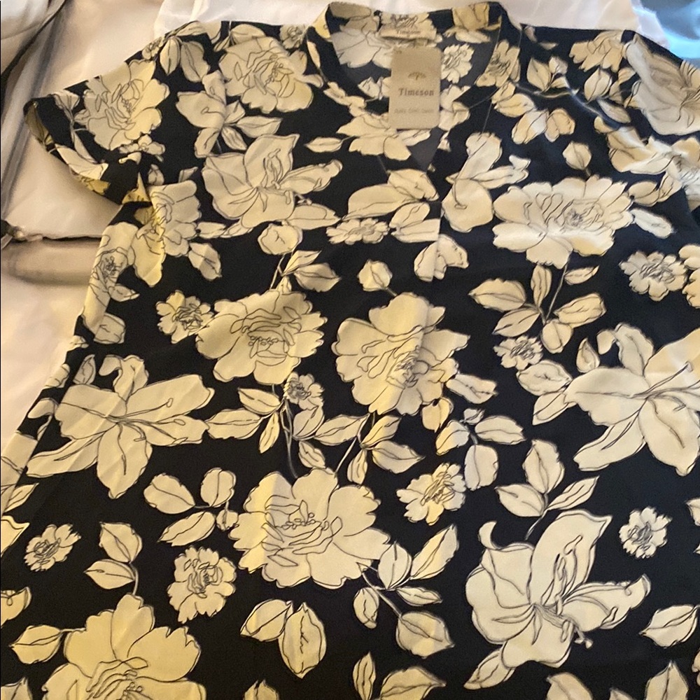 Floral Print Short Sleeve Top